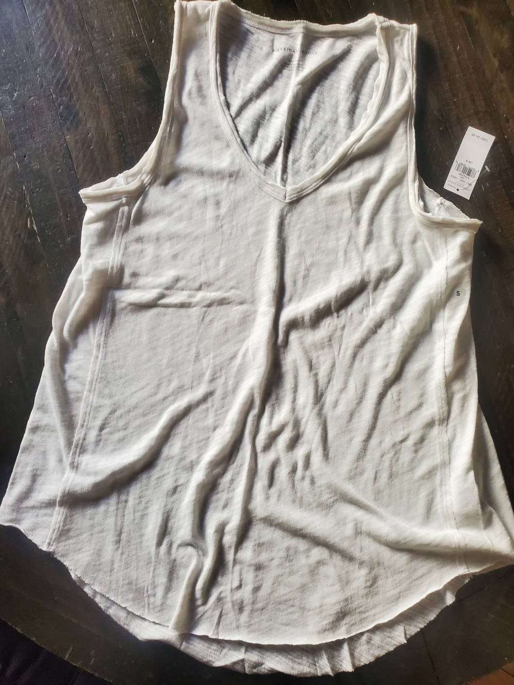American Eagle Outfitters White V-Neck Sleeveless Tank